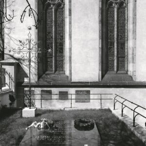 Pietní hrob kněží, řeholníků a řeholnic na Vyšehradském hřbitově, Praha 2